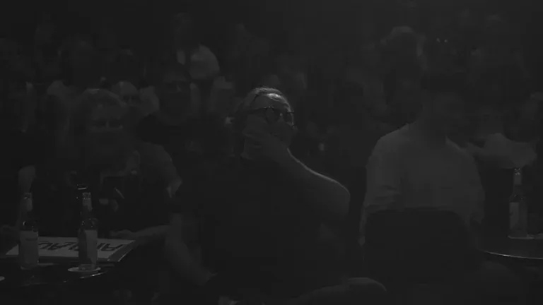 Platzhalter für Videoloop mit Ausschnitten einer Live Show